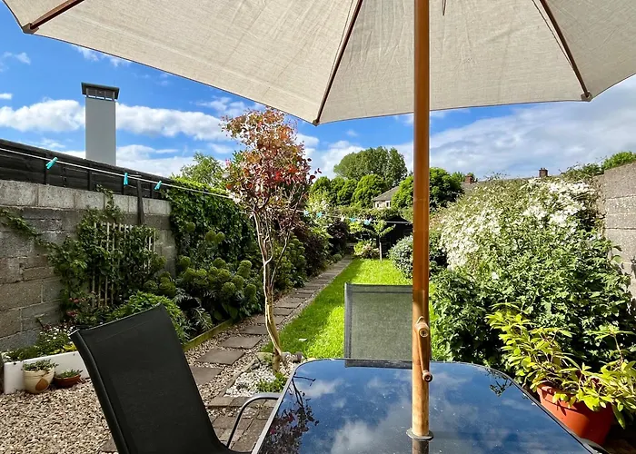 Dom wakacyjny Townhouse Near City Centre *