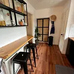 Townhouse Near City Centre Tatil Evi *